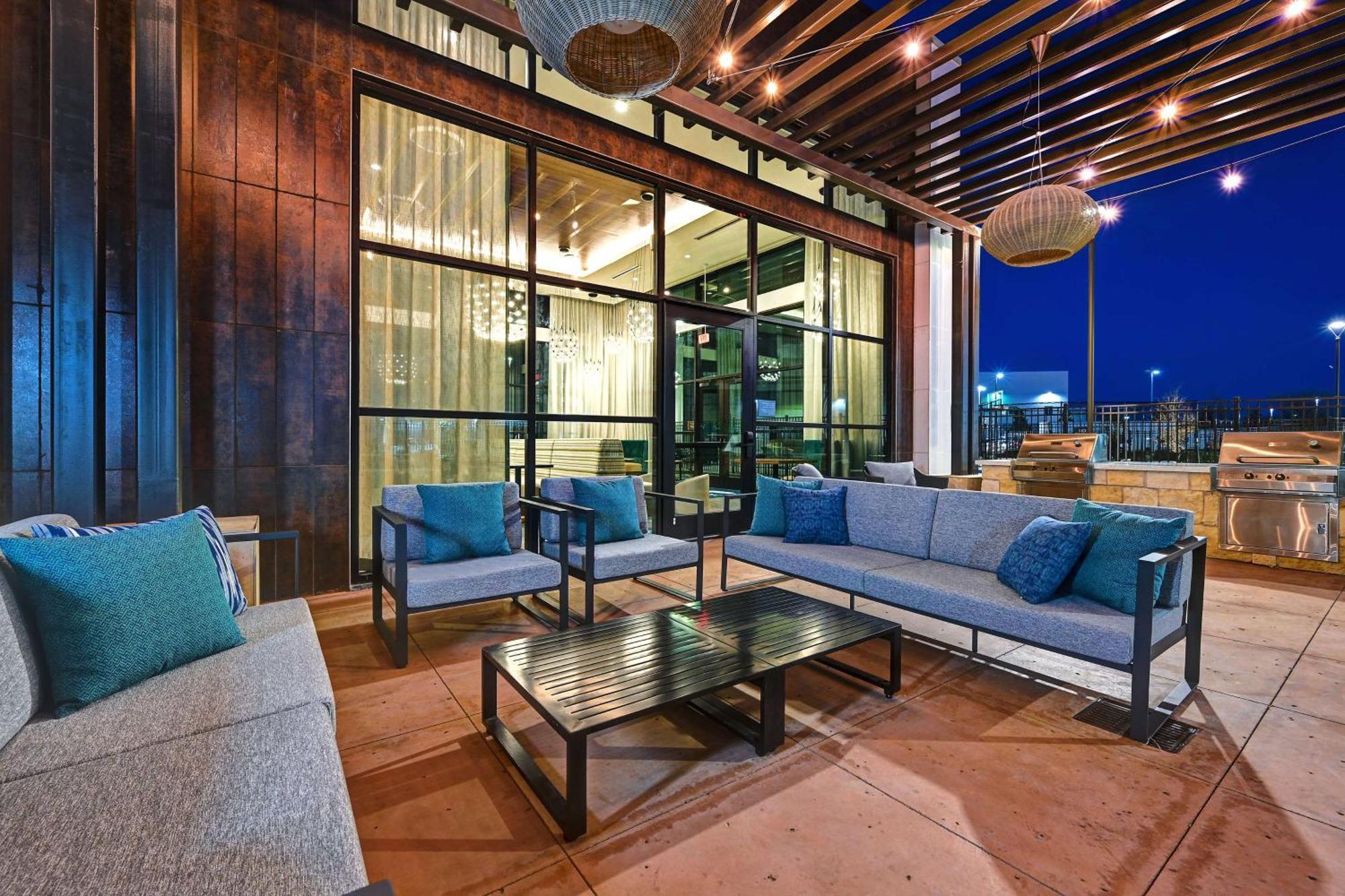 Hotel Homewood By Hilton Dallas 3*
